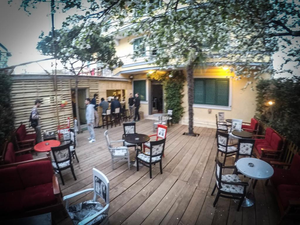 Arka Hostel Shkodër エクステリア 写真