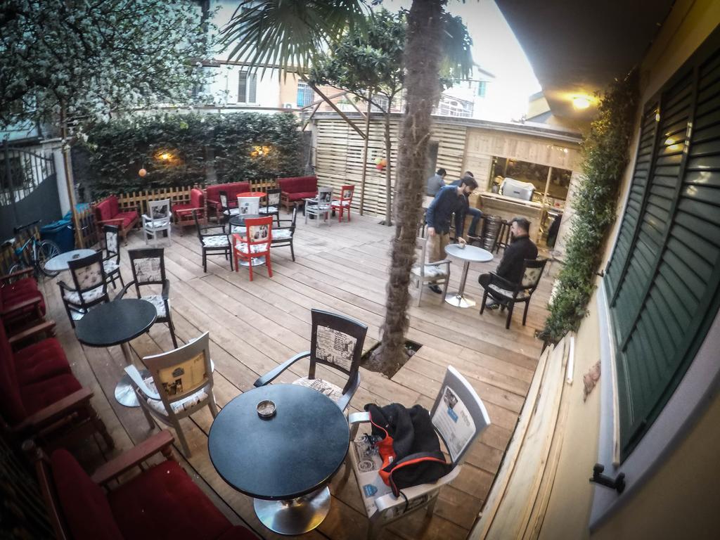 Arka Hostel Shkodër エクステリア 写真