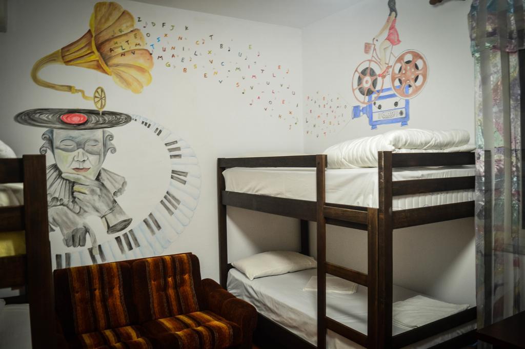 Arka Hostel Shkodër エクステリア 写真